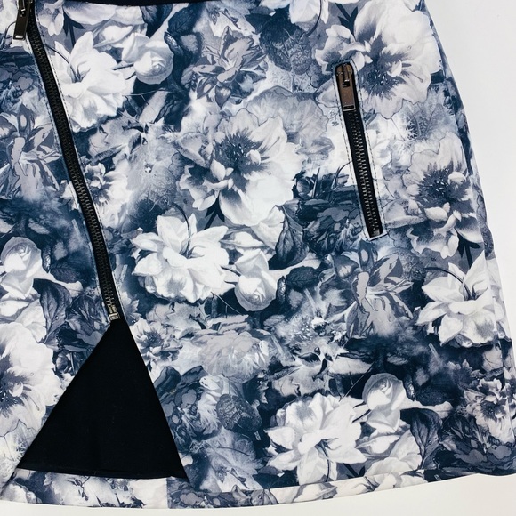 Zara Basic Black & White Floral Envelope Asymmetrical Zipper Detail Skirt - Picture 8 of 16